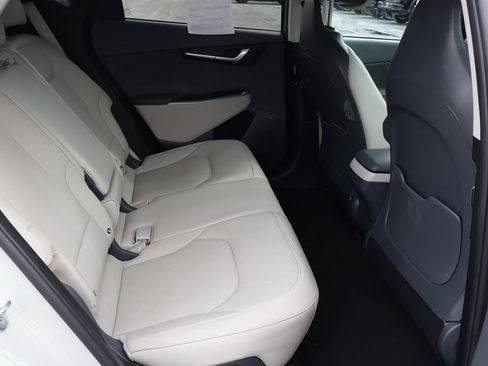 Used 2022 Kia EV6 Wind image 27