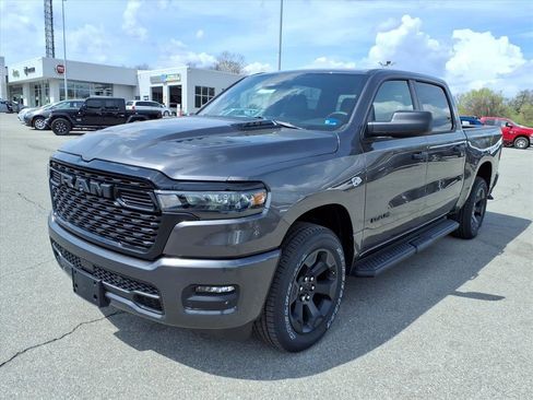 New 2026 RAM 1500 Express AWD/4WD image 8