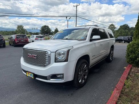 Used 2016 GMC Yukon XL Denali w/ Open Road Package AWD/4WD image 5