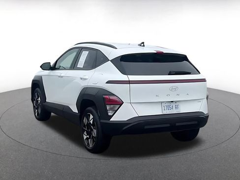 Used 2025 Hyundai Kona SEL image 11