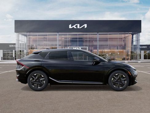 New 2025 Kia EV6 Wind AWD/4WD image 7