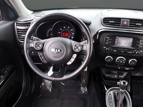 Used 2016 Kia Soul ! FWD image 13