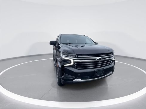 Used 2021 Chevrolet Tahoe LT w/ LT Signature Package image 2