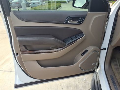 Used 2016 Chevrolet Tahoe LT RWD image 16