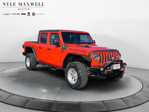 Used 2022 Jeep Gladiator Rubicon w/ LED Lighting Group AWD/4WD image 2