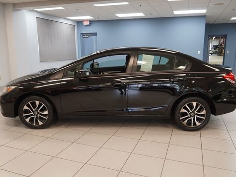 Used 2015 Honda Civic EX image 2