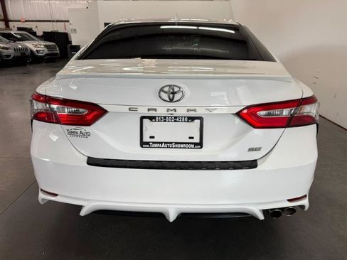 Used 2019 Toyota Camry SE FWD image 9