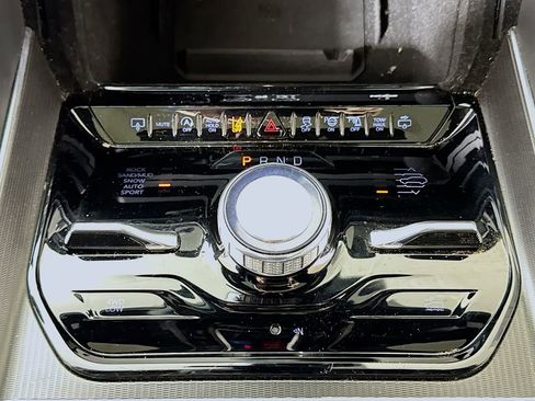 Used 2024 Jeep Grand Wagoneer L Series II w/ Quick Order Packagew 28T image 15