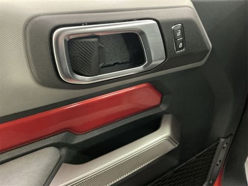 Used 2023 Ford Bronco Black Diamond image 23