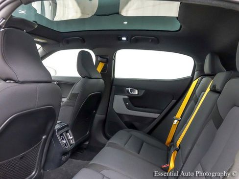 Used 2022 Polestar Polestar 2 w/ Performance Package image 15