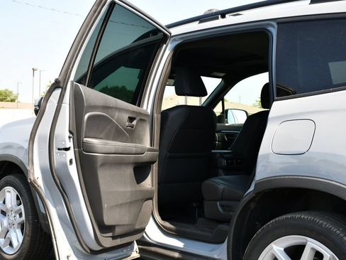 Used 2024 Honda Passport EX-L image 18