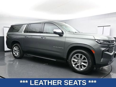 Used 2023 Chevrolet Suburban Premier AWD/4WD image 3