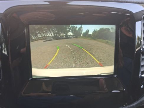Used 2019 Jeep Compass Latitude AWD/4WD image 8