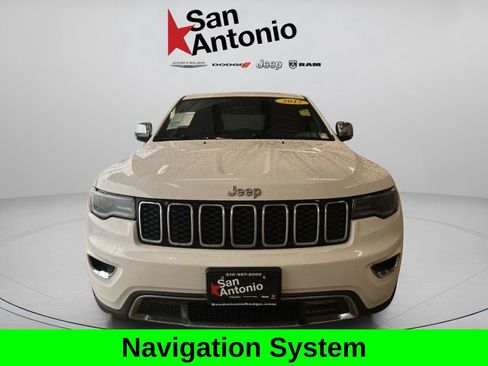 Used 2017 Jeep Grand Cherokee Limited w/ Luxury Group II AWD/4WD image 3