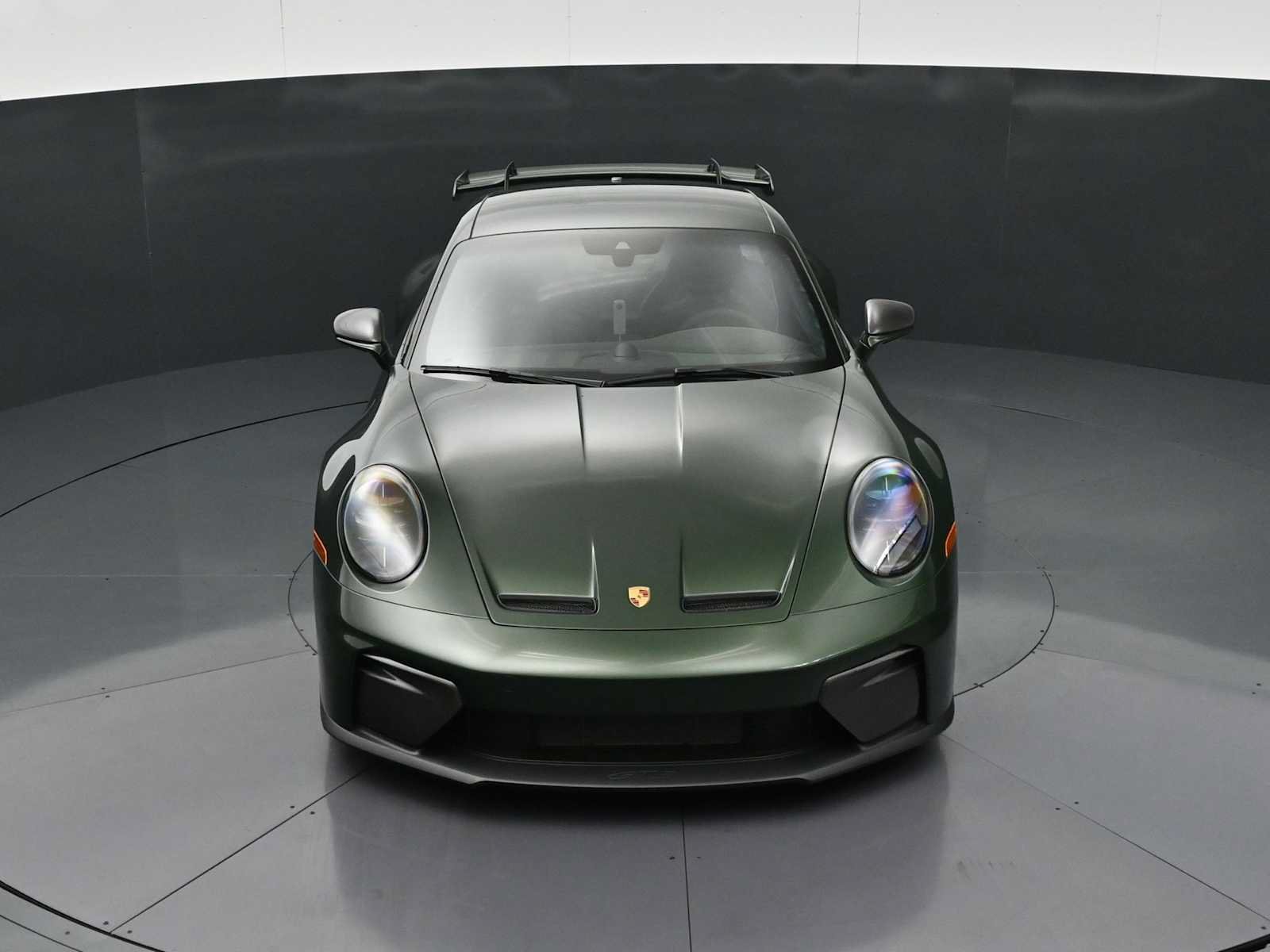 Certified 2026 Porsche 911 GT3 w/ Weissach Package RWD image 31