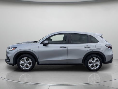 Used 2025 Honda HR-V LX image 5