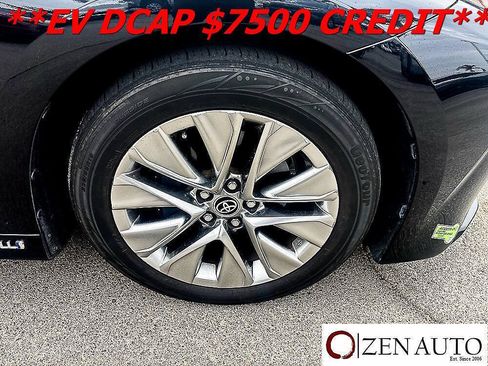 Used 2023 Toyota Mirai w/ Advanced Technology Package RWD image 15