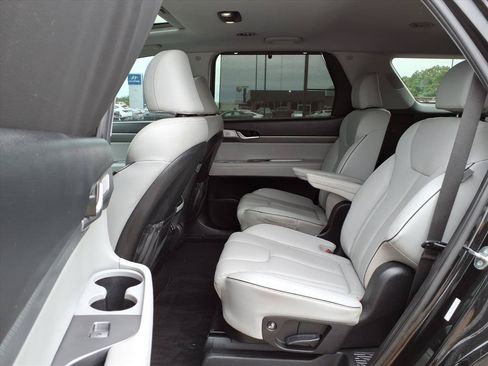 Used 2024 Hyundai Palisade SEL w/ Premium Package AWD/4WD image 12