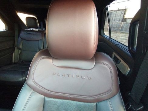 Used 2021 Ford Explorer Platinum w/ Equipment Group 601A image 37