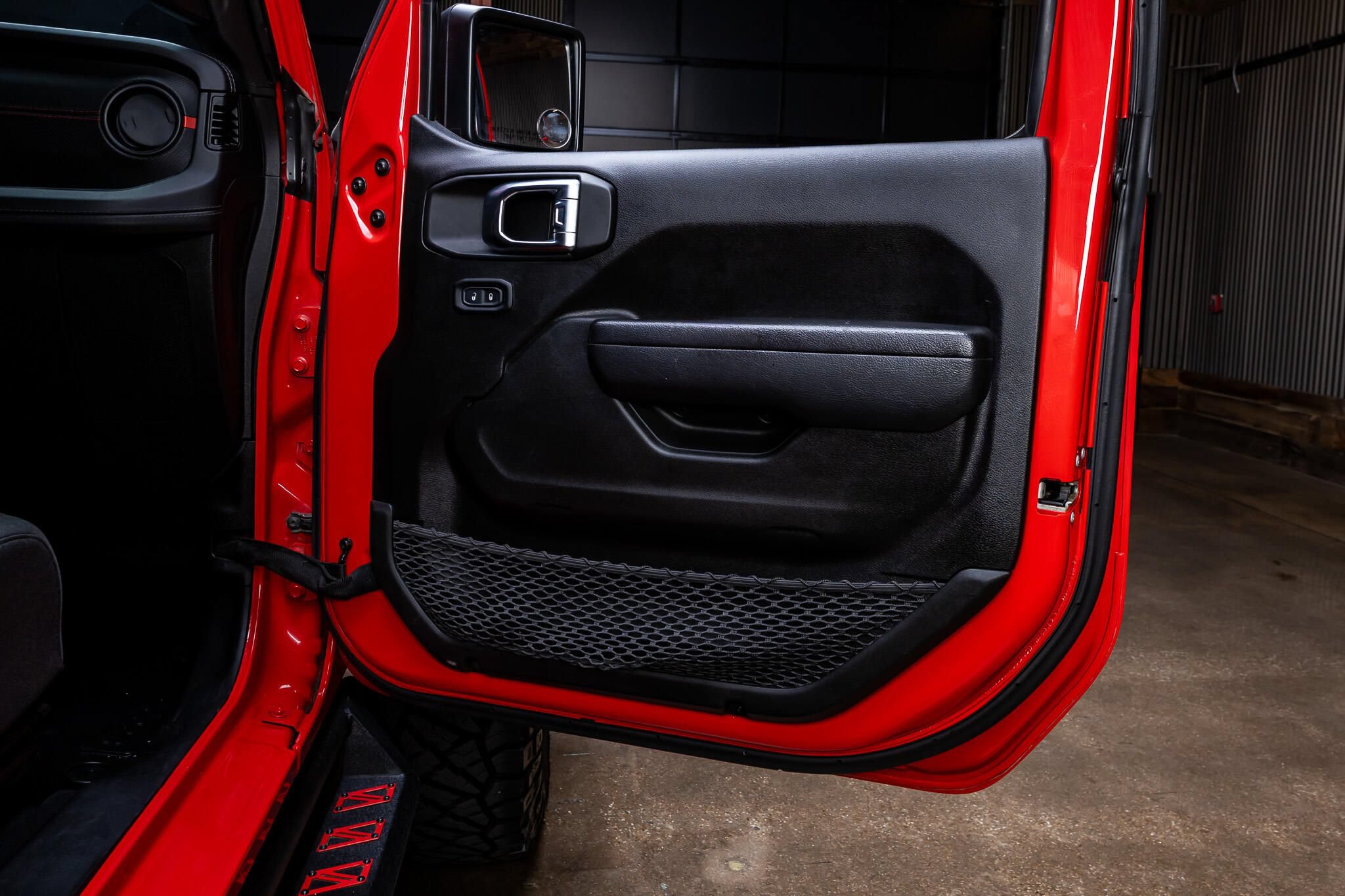 Used 2024 Jeep Wrangler Unlimited Rubicon w/ Convenience Group AWD/4WD image 36