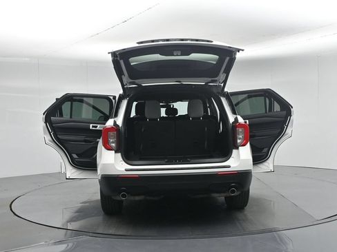 Used 2022 Ford Explorer ST-Line RWD image 40