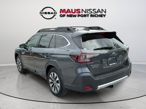 Used 2024 Subaru Outback Limited AWD/4WD image 7