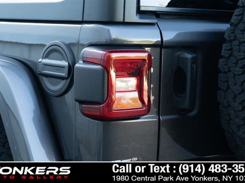 Used 2023 Jeep Wrangler Unlimited Rubicon w/ Safety Group image 19