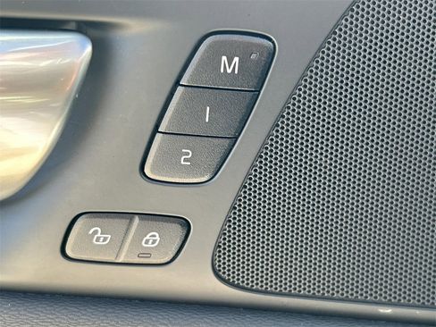 Used 2024 Volvo S60 B5 Core image 24