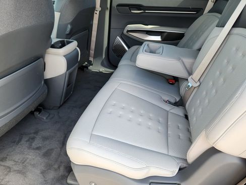 New 2026 Kia EV9 Wind AWD/4WD image 9