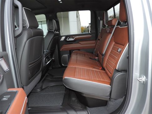 New 2026 GMC Sierra 3500 Denali Ultimate image 27