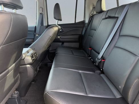 Used 2025 Honda Ridgeline RTL image 18