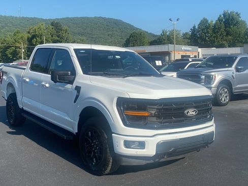 New 2026 Ford F150 XLT w/ Equipment Group 302A MID AWD/4WD image 3