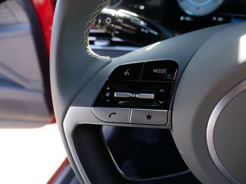 Used 2024 Hyundai Elantra SEL w/ Convenience Package image 24