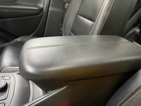 Used 2018 GMC Terrain SLT w/ Preferred Package AWD/4WD image 40