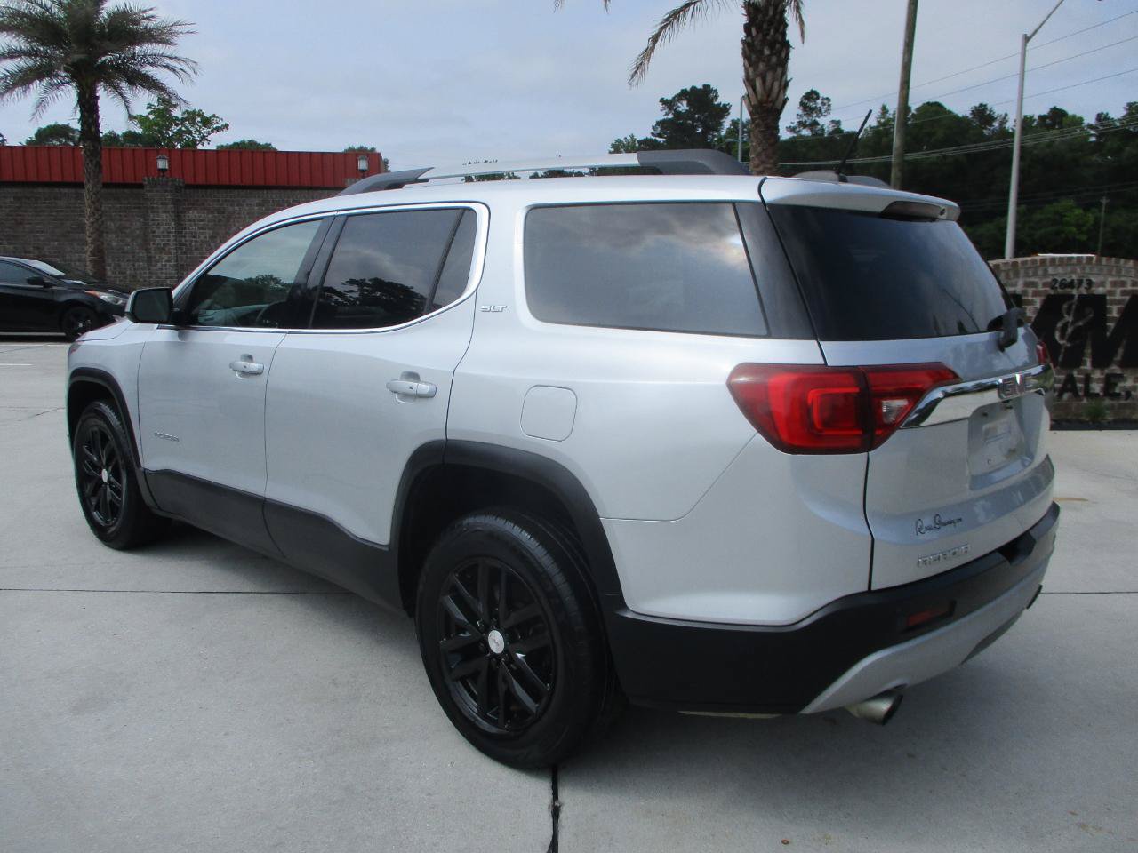 Used 2017 GMC Acadia SLT FWD image 19