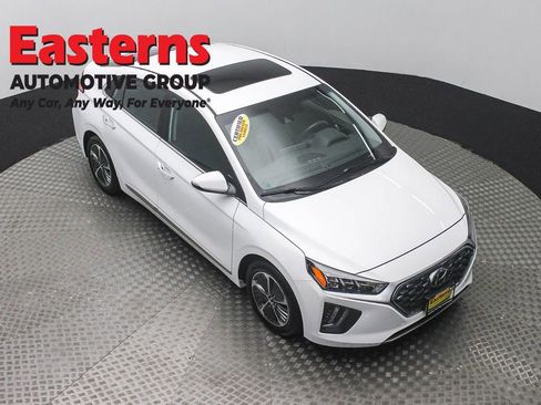 Used 2021 Hyundai Ioniq Limited FWD image 3