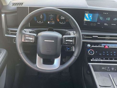 Used 2026 Hyundai Santa Fe SEL image 13