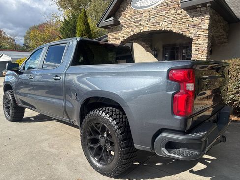 Used 2021 Chevrolet Silverado 1500 RST w/ Z71 Off-Road Package AWD/4WD image 3