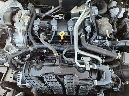 Used 2025 Nissan Altima 2.5 SR FWD image 21