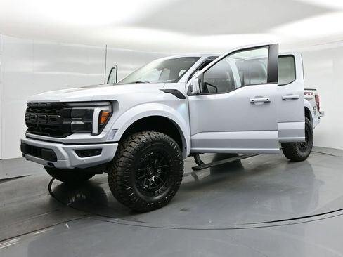 Used 2025 Ford F150 Raptor AWD/4WD image 34
