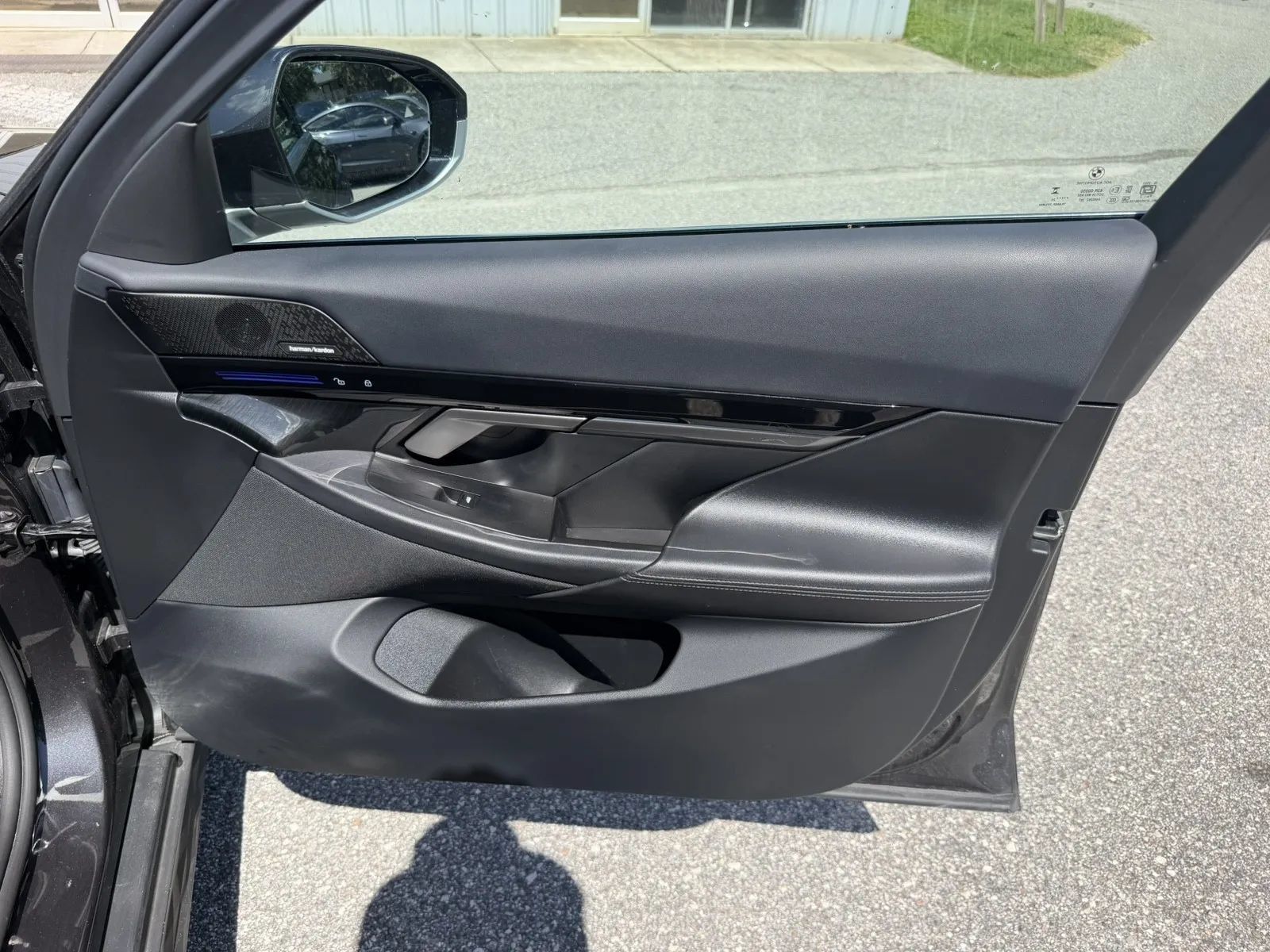 Used 2025 BMW 530i RWD image 24