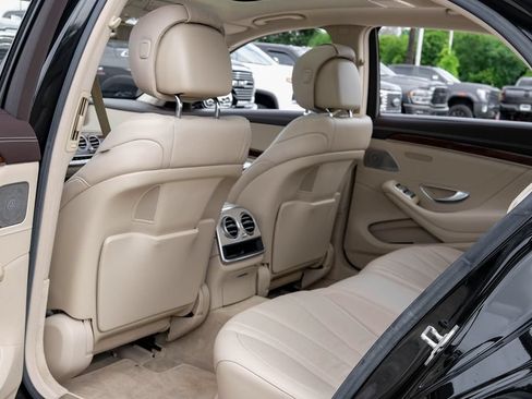 Used 2014 Mercedes-Benz S 550 Sedan image 44