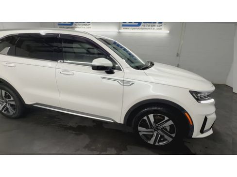 Used 2022 Kia Sorento SX AWD/4WD image 2