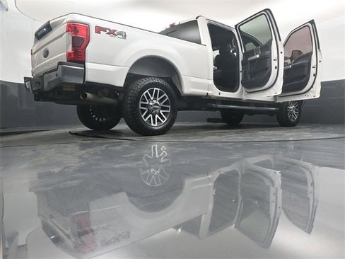 Used 2019 Ford F250 Lariat w/ Lariat Value Package image 51