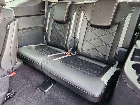 Certified 2025 Volkswagen Atlas Peak Edition SE image 25