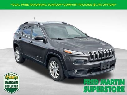 Used 2016 Jeep Cherokee Latitude w/ Comfort/Convenience Group