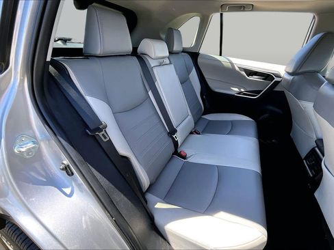 Used 2025 Toyota RAV4 XLE Premium FWD image 19