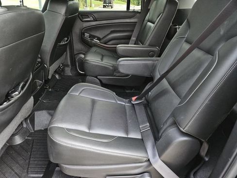Used 2019 GMC Yukon XL SLT w/ Premium Edition RWD image 30