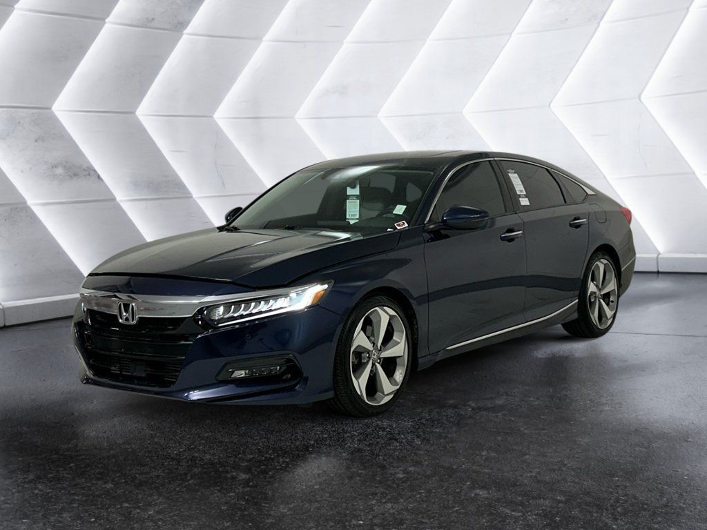 Used 2018 Honda Accord Touring image 3