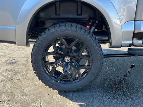 Used 2024 Ford F150 Lariat w/ Equipment Group 502A High AWD/4WD image 20